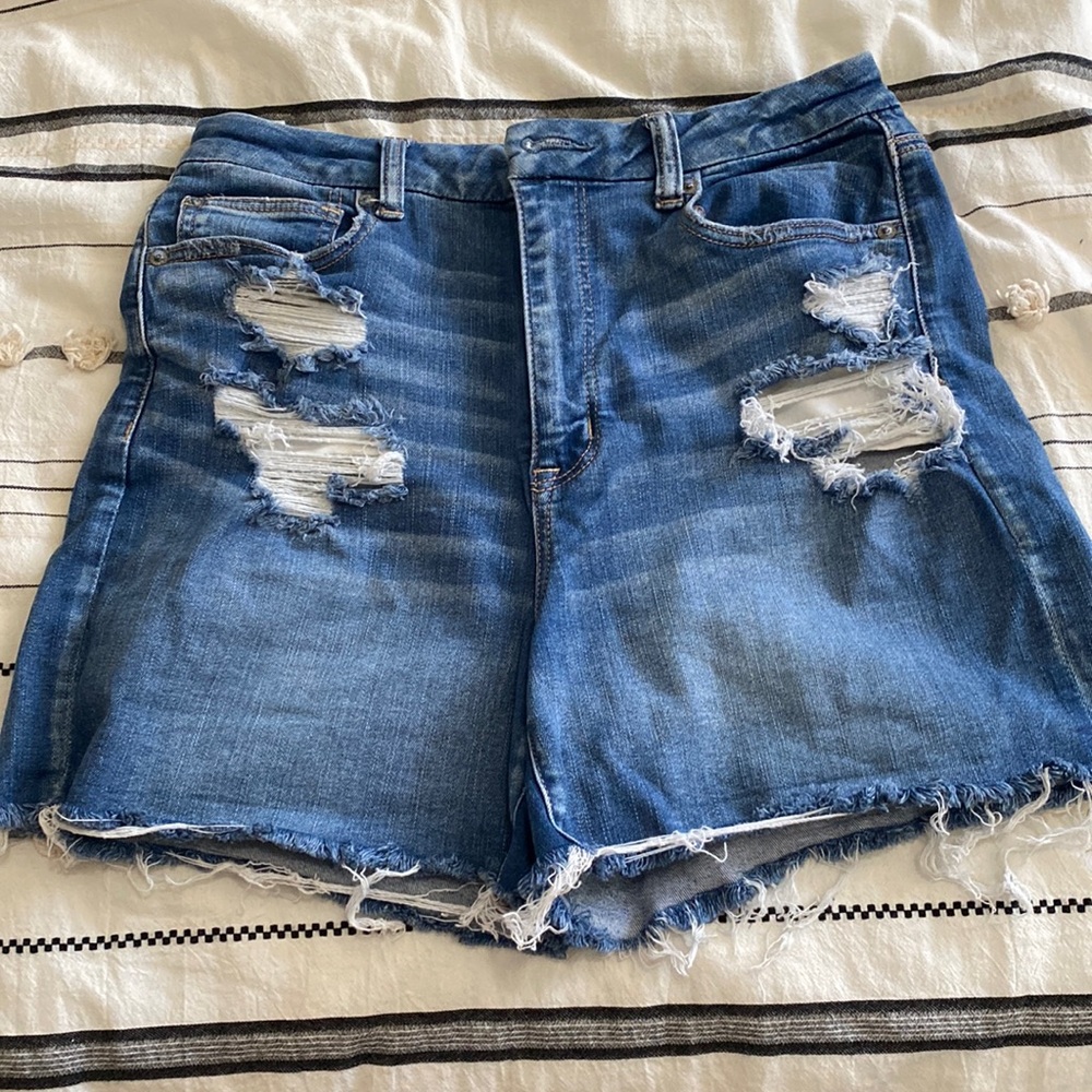 American Eagle Curvy High Rise Shortie